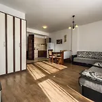 Kvin2 Apartments